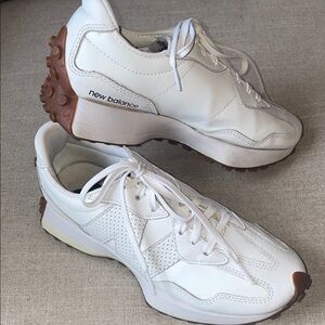 New Balance Women’s White 327 Sneakers